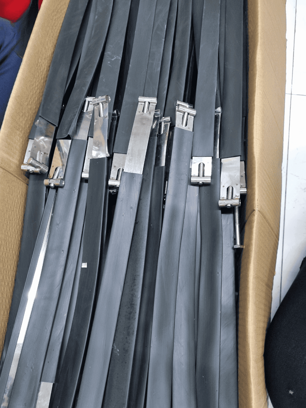 Bộ cùm thân và đế lót DN200